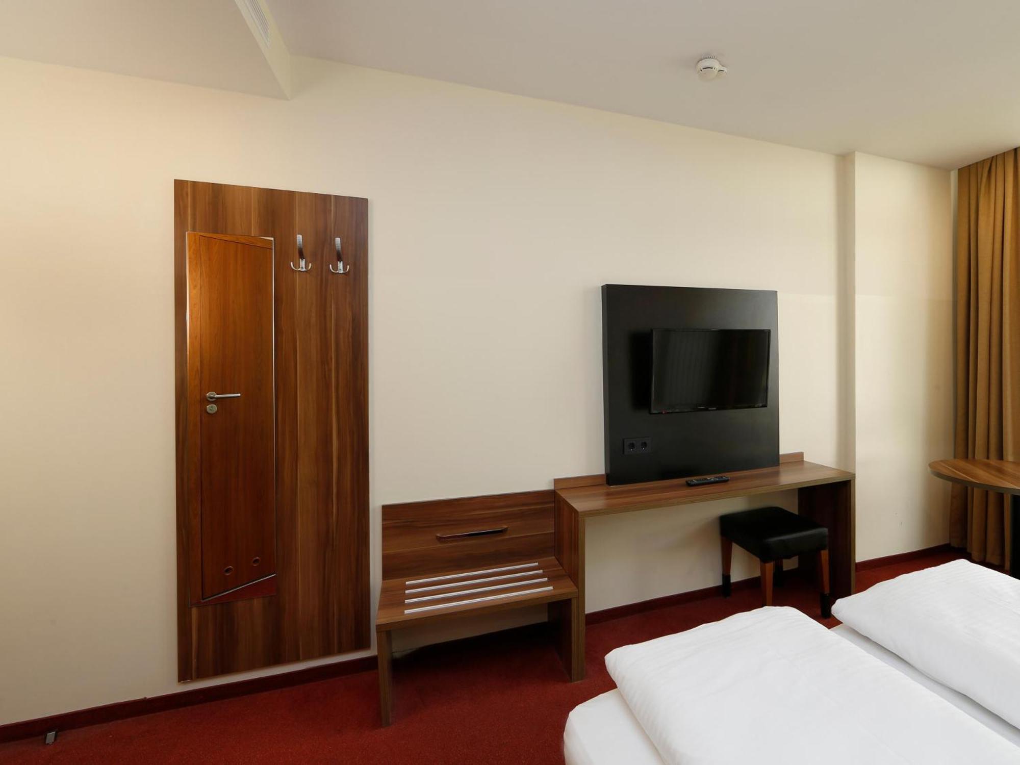 Ibb Berlin-airport
