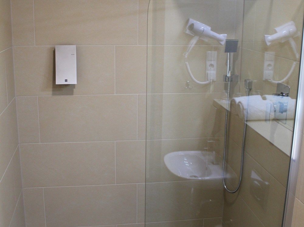 Hotel Ibb Berlin-airport 2*